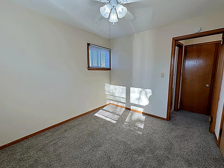 Ford Parkway Apartments — Photo 25