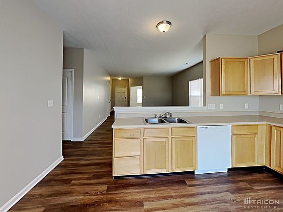5th image of 10738 Tedder Lake Dr