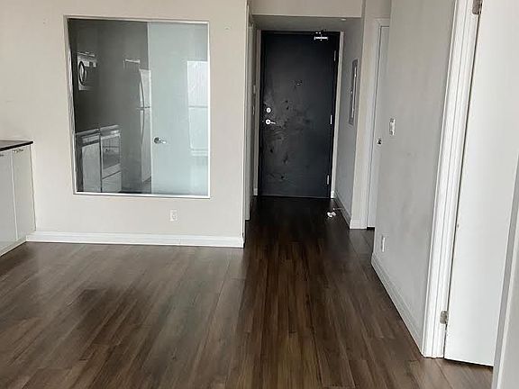 5th image of 2150 Lawrence Ave E #1207