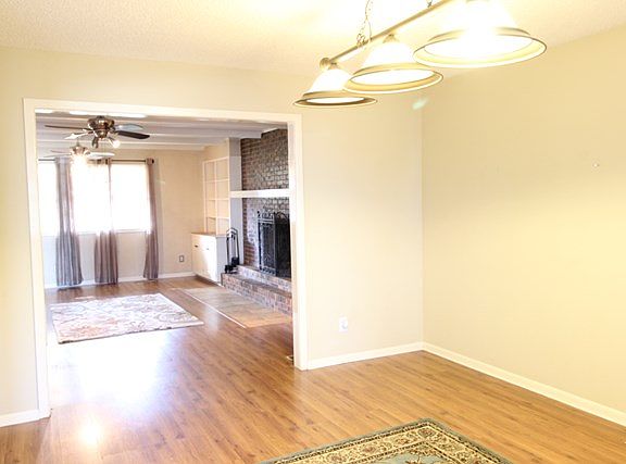 4th image of 1901 Morris Ave
