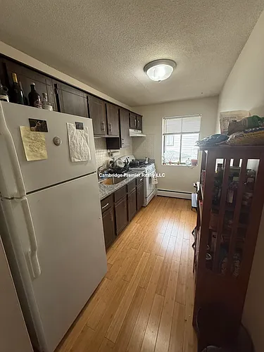 10 Cameron Ave #10 Photo 1