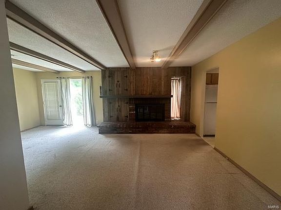5th image of 3130 Hargrove Ln
