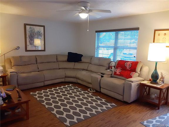 4th image of 2210 N Brentwood Cir