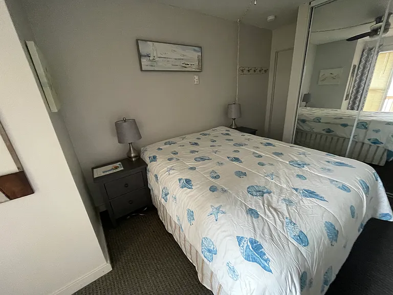 5015 Santa Cruz Ave #303 — Photo 10