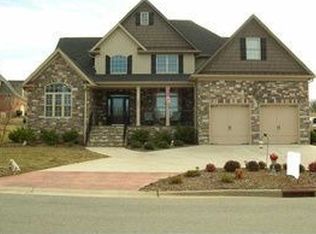 204 Freemont Dr, Thomasville, NC 27360