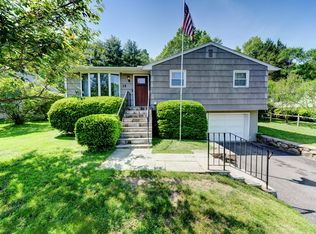 15 Diamond Ter, Wolcott, CT 06716