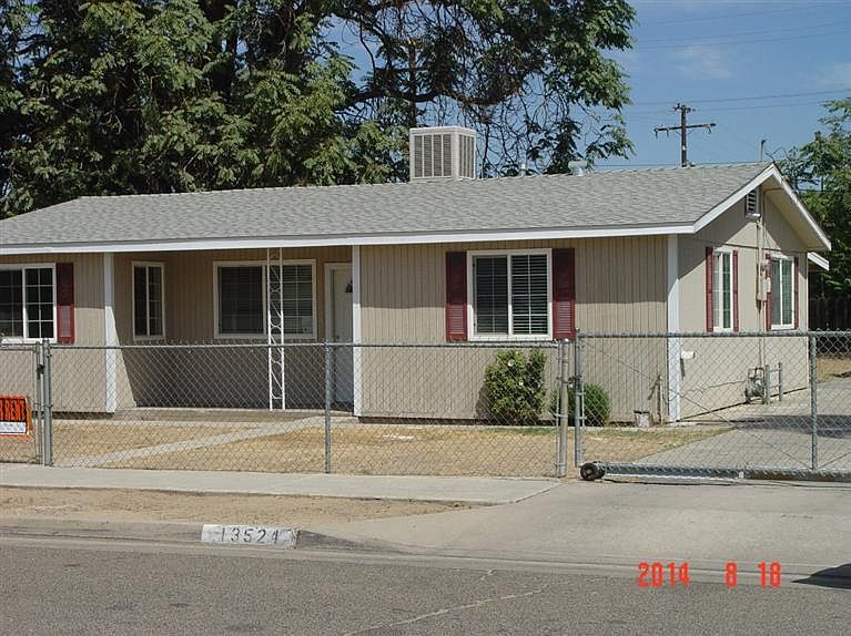 13524 E Cypress Ave, Parlier, CA 93648 Zillow