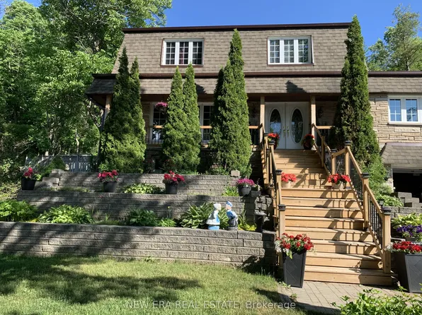 645 Hatton Ave, Selwyn, ON K0L 1H0