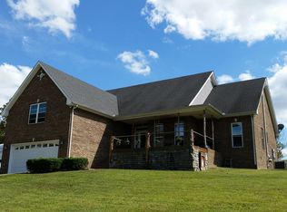 2067 McMahan Hollow Rd, Pleasant View, TN 37146