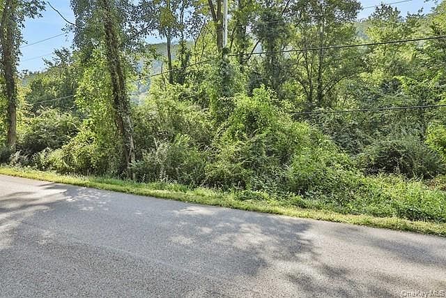 1st image of Old Pawling Road