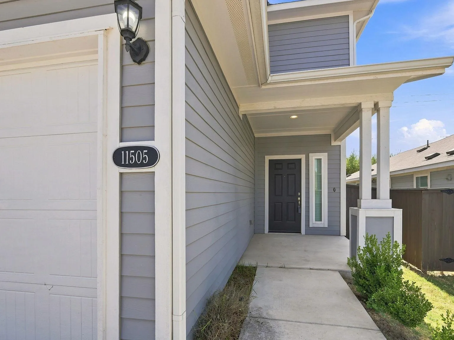 4 bed, 2.5 bath, 2259 sqft, $2,500 — Photo 4