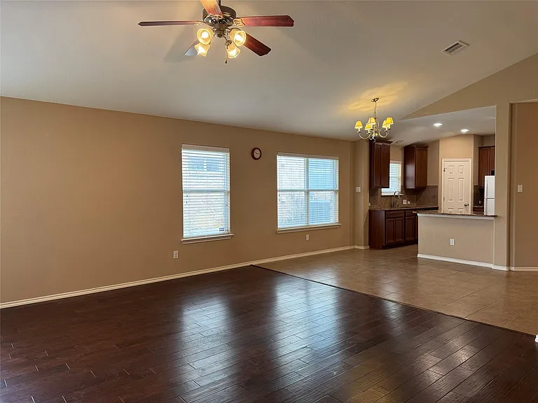 11217 McKinney Spring Dr — Photo 8