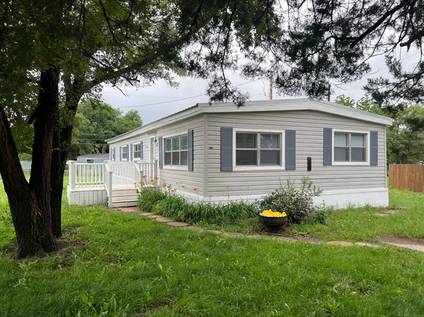 113 Speer Dr, Junction City, KS 66441