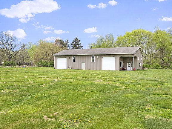 5th image of 1808 Albert Ln