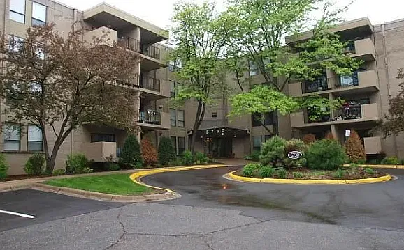 6730 Vernon Ave — Photo 2