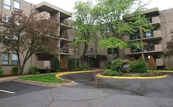 6730 Vernon Ave #402 — Photo 2
