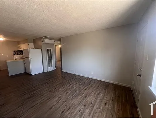 419 Dallas St NE #B — Photo 7