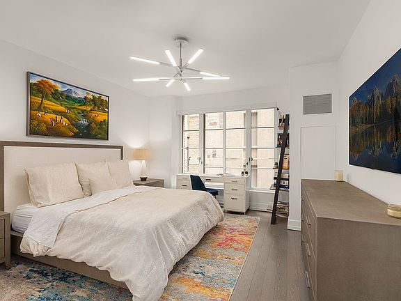 5th image of 70 Charlton St APT 4F