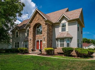 1784 Crawford Rd, Cleveland, OH 44106