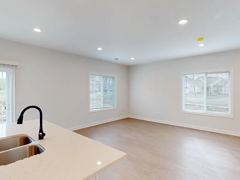 828 Dailey Pl — Photo 12