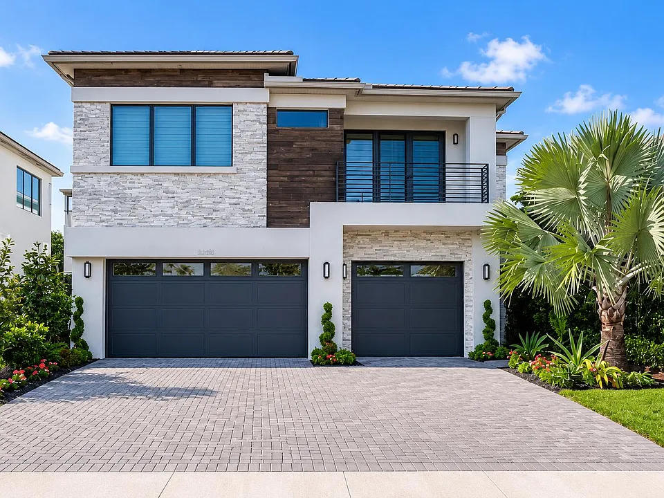8140 Laurel Falls Dr