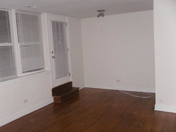 4th image of 2501 W Touhy Ave APT 107