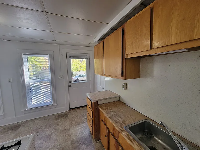 Walnut St 2218 — Photo 3
