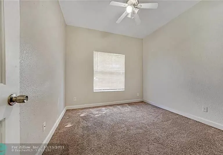 2501 NW 8th St — Photo 14