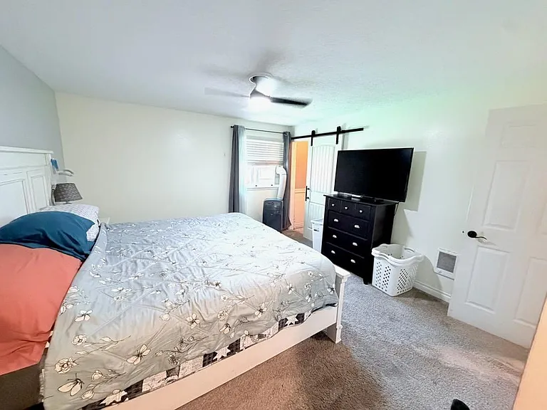 205 Christopher Ct — Photo 14