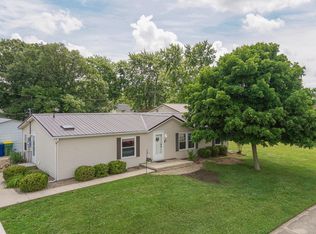 103 S Benson St, Lexington, IL 61753