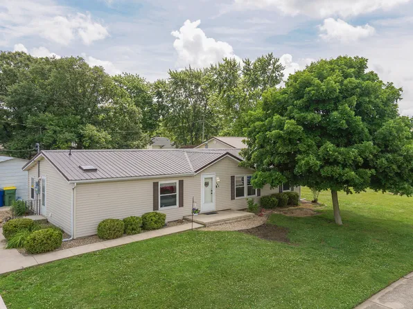 103 S Benson St, Lexington, IL 61753