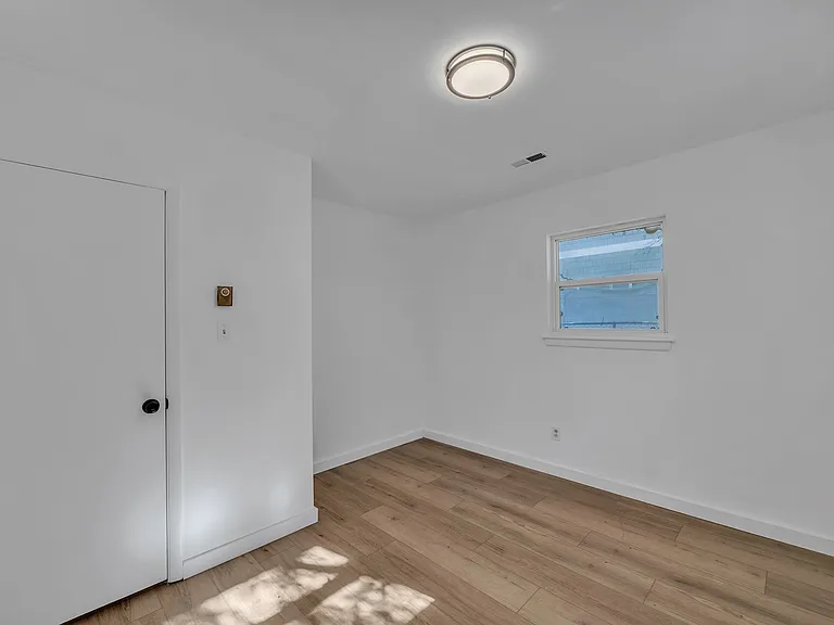 4433 Ocean View Ave #2 — Photo 16