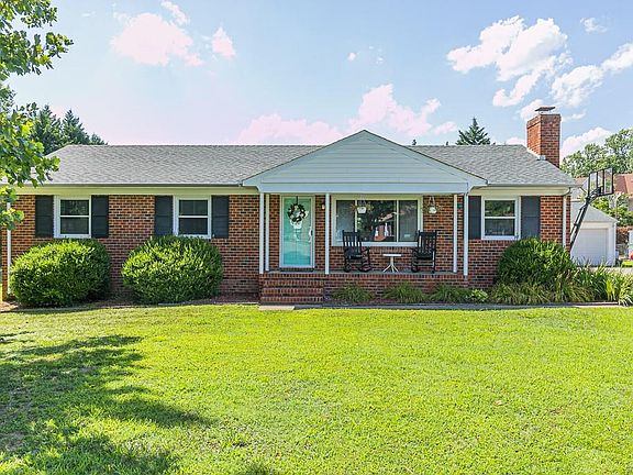 2nd image of 7335 Lark Cir