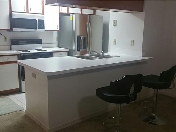 5th image of 2048 Royal Bay Blvd APT 4