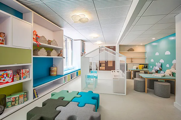 Rented by Compass | media 24