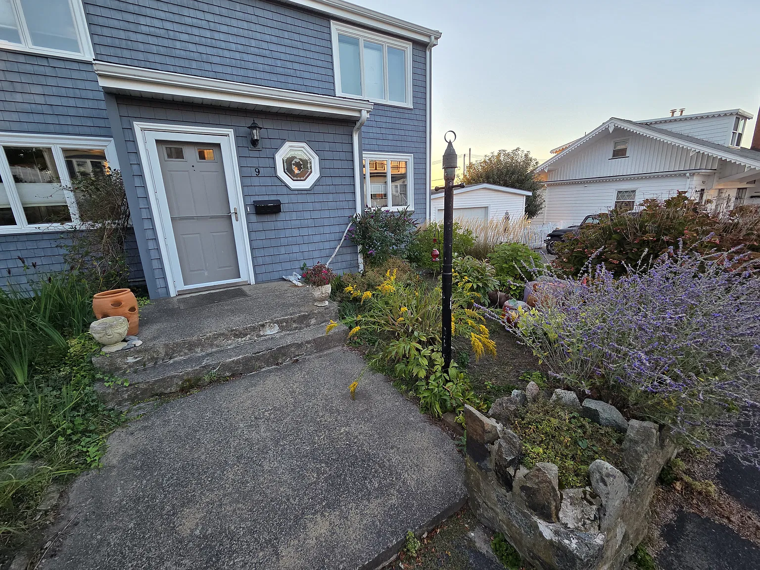 3 bed, 2395 sqft, $4,200 — Photo 1