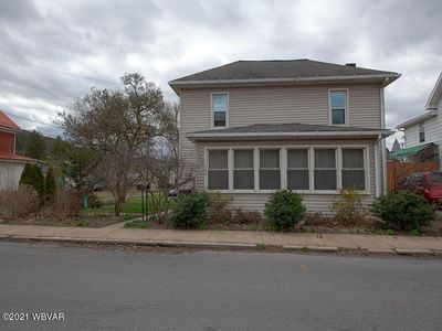 123 Dewey St, Mill Hall, PA, 17751