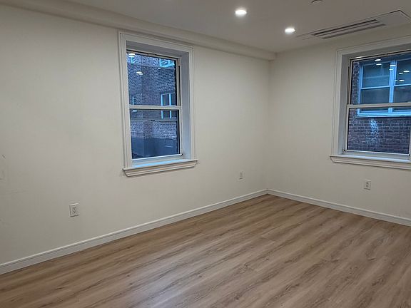 5th image of 39-38 47th Ave #104