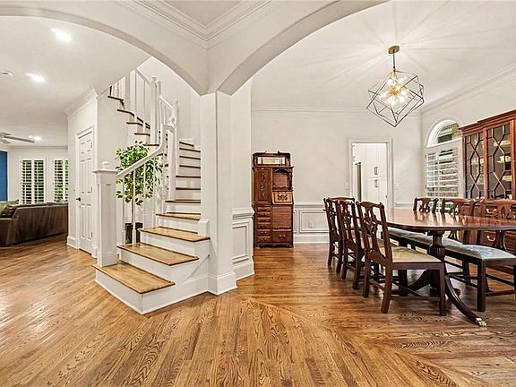 5th image of 3190 Weston Pl NW