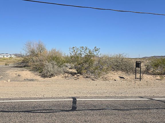 4th image of 395XX W Elliot Road #-