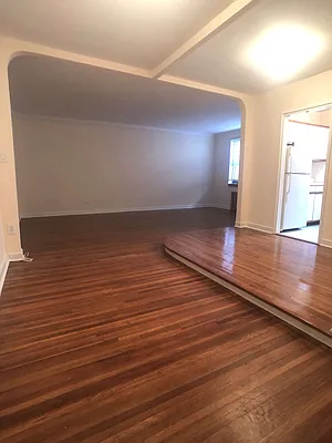 Rented by Kew Forest Realty Inc | media 18