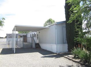 7540 Division Rd, White City, OR 97503