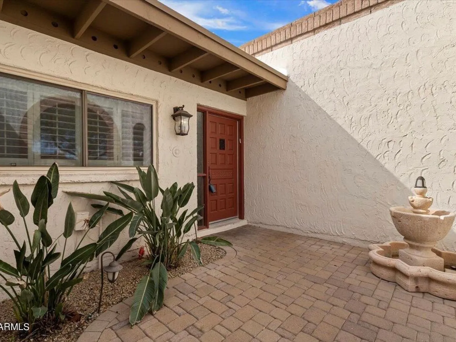 5345 E Crocus Dr — Photo 2