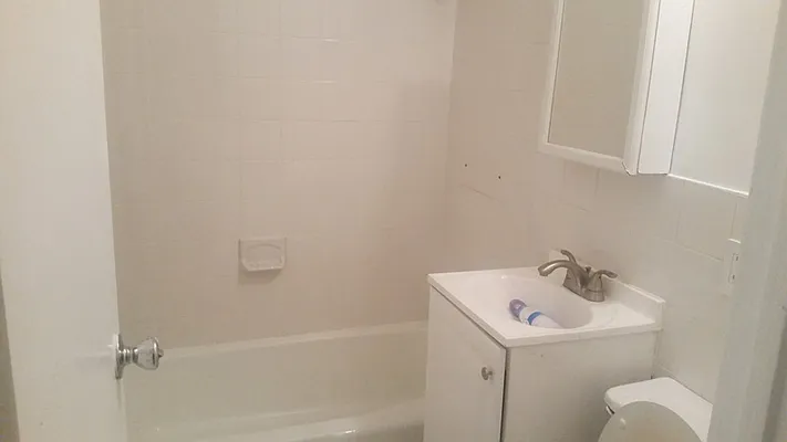 Rented by New York Residence | media 33