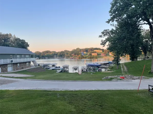 164 Whippoorwill Rd, Montezuma, IA 50171