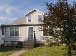 309 S Madison St, Elizabeth, IL 61028