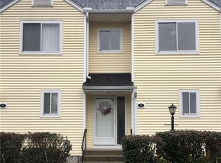 77 Stoneheights Dr, Waterford, CT 06385