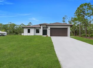 1689 Palmetto Ave, Lehigh Acres, FL 33972