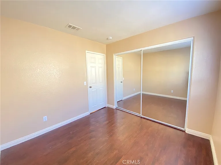 708 Hillview St — Photo 27