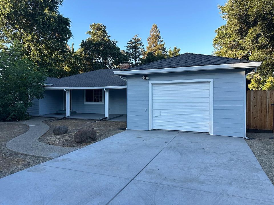 1st image of 2214 W Idaho Ave